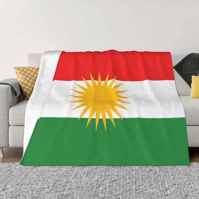 Decke mit Kurdistan Flagge