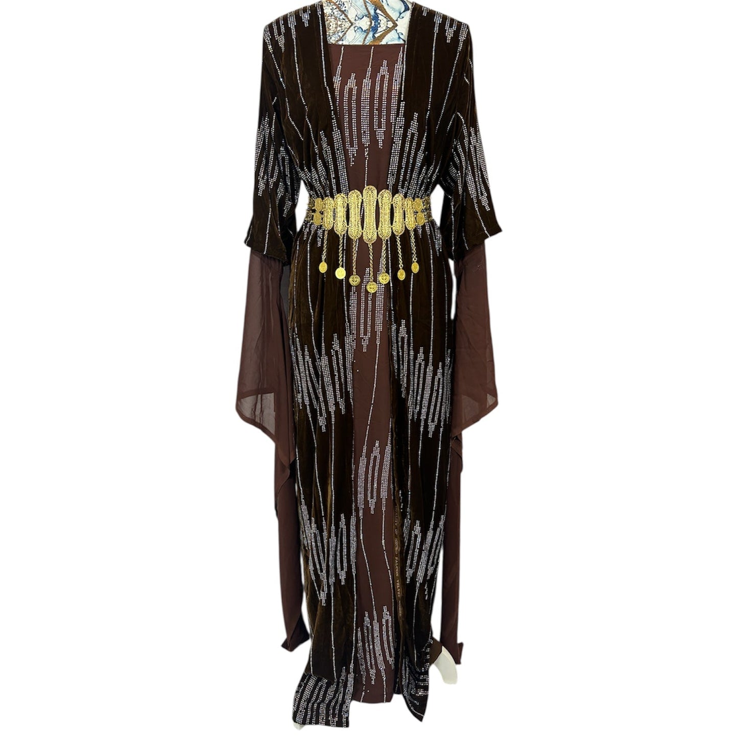 Kurdischer Luxus-Kaftan in Schokoladenbraun – Handverziert & mit Glitzersteinen Kurdish Fanshop