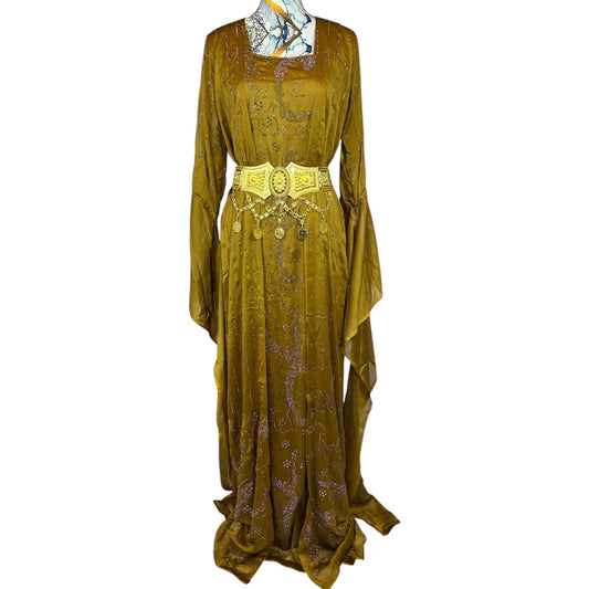 Kurdischer Luxus-Kaftan in Gold – Handverziert & mit Glitzersteinen Kurdish Fanshop