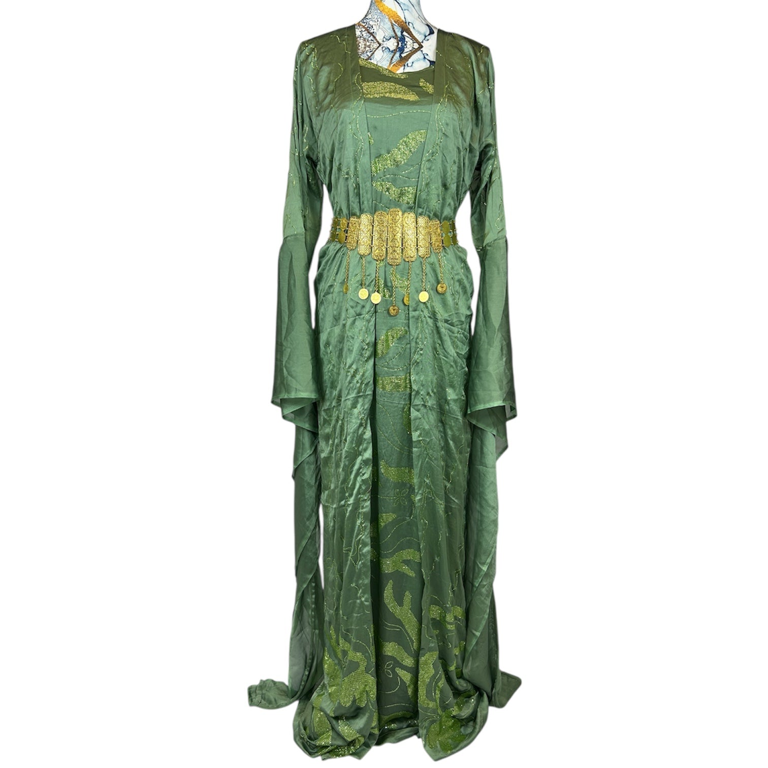 Kurdischer Luxus-Kaftan in Olivgrün – Handverziert & mit goldenem Zinar-Gürtel Kurdish Fanshop