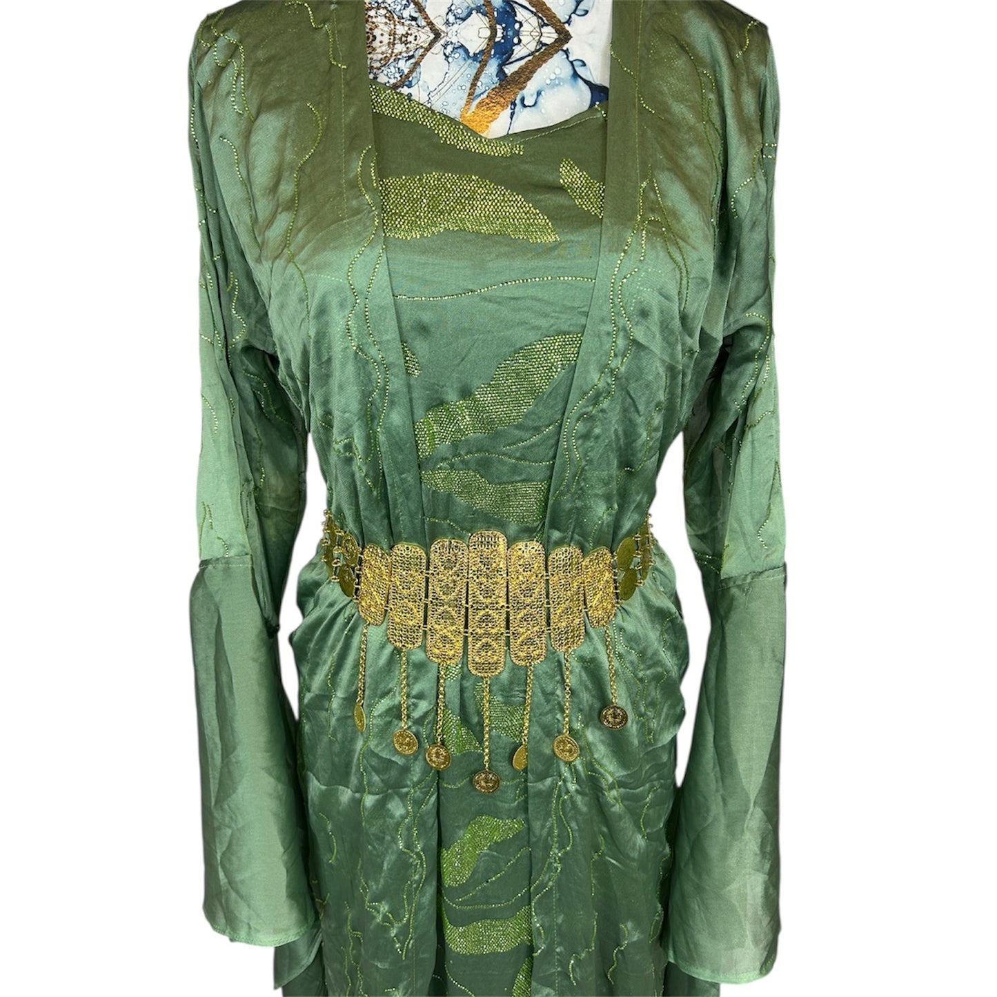 Kurdischer Luxus-Kaftan in Olivgrün – Handverziert & mit goldenem Zinar-Gürtel Kurdish Fanshop