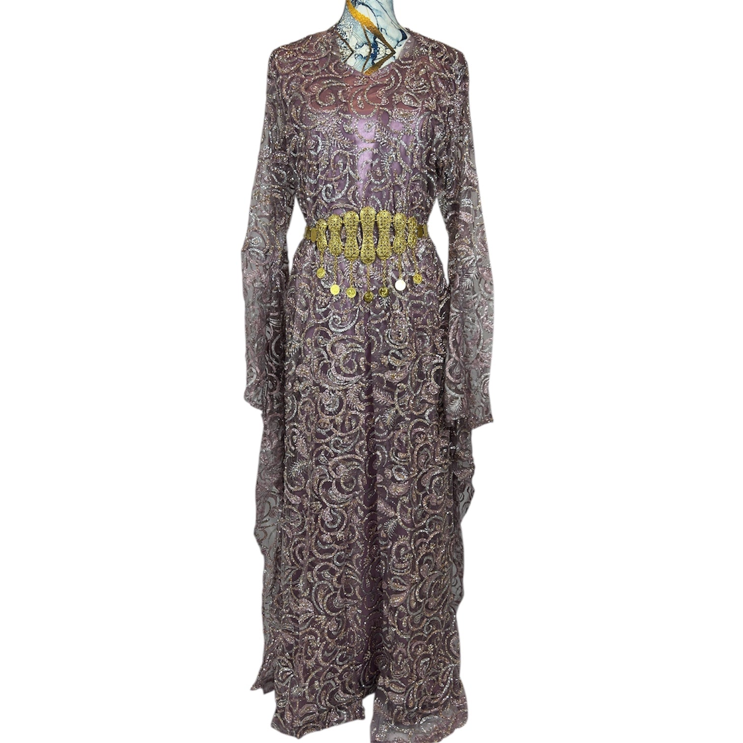 Kurdischer Luxus-Kaftan in Rosa – Handverziert & mit Glitzersteinen Kurdish Fanshop