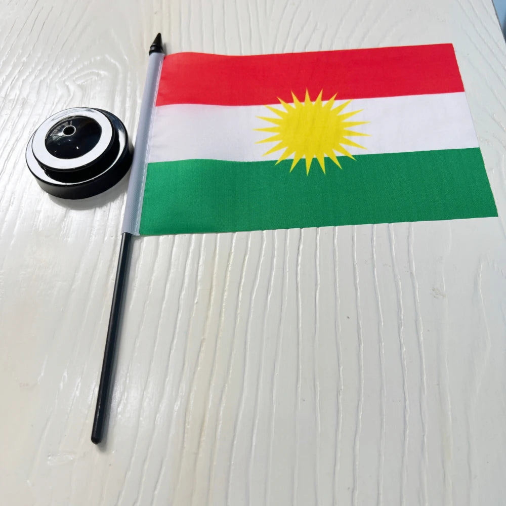 Kurdistan-Flagge für den Tisch – Dekoflagge mit Sockel Kurdish Fanshop