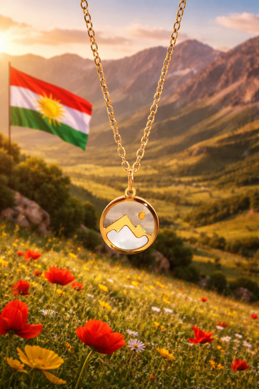 Halskette No Friends But Mountains – Kurdistan Kurdish Fanshop